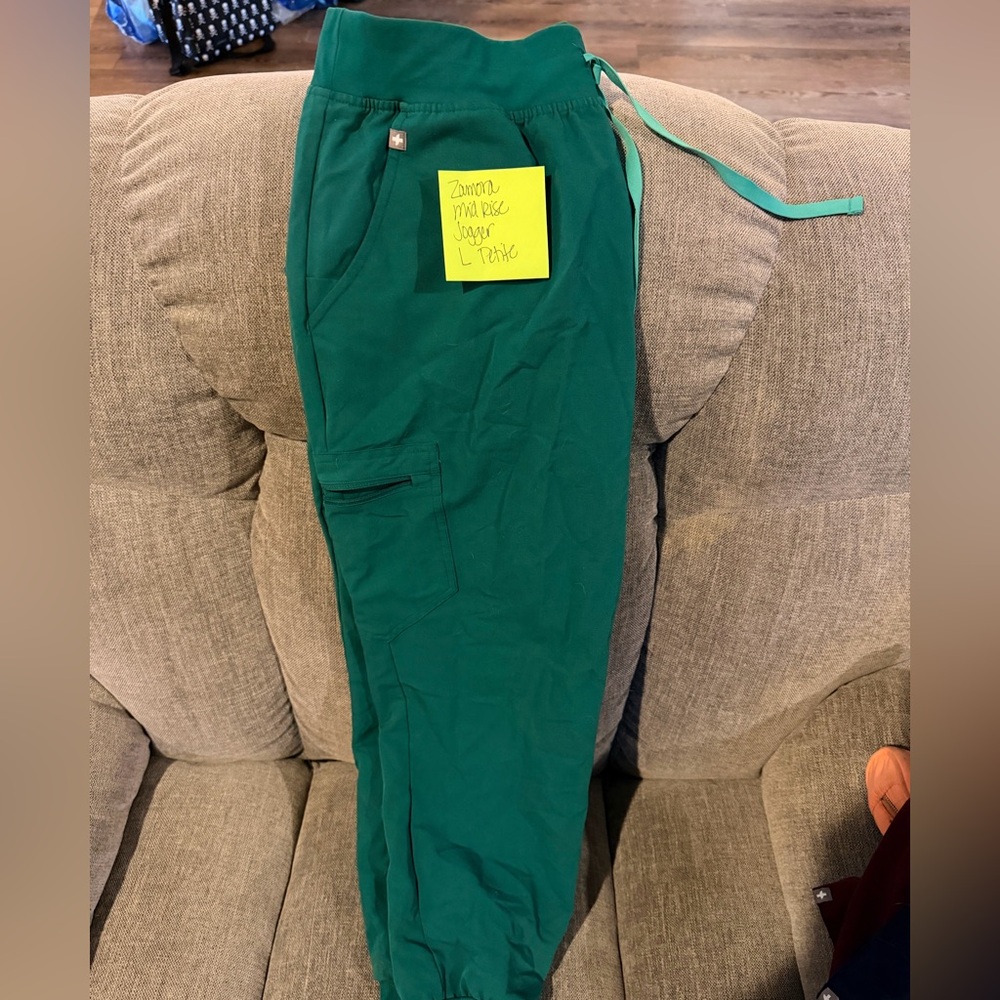 Figs Hunter Green Jogger Scrub Pants